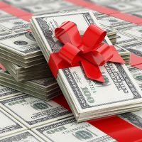 5 Scenarios to Consider Before Gifting Money