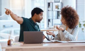 Can I exclude my spouse from my will ?